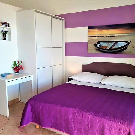 Apartments Tamara Χβαρ Δωμάτιο φωτογραφία