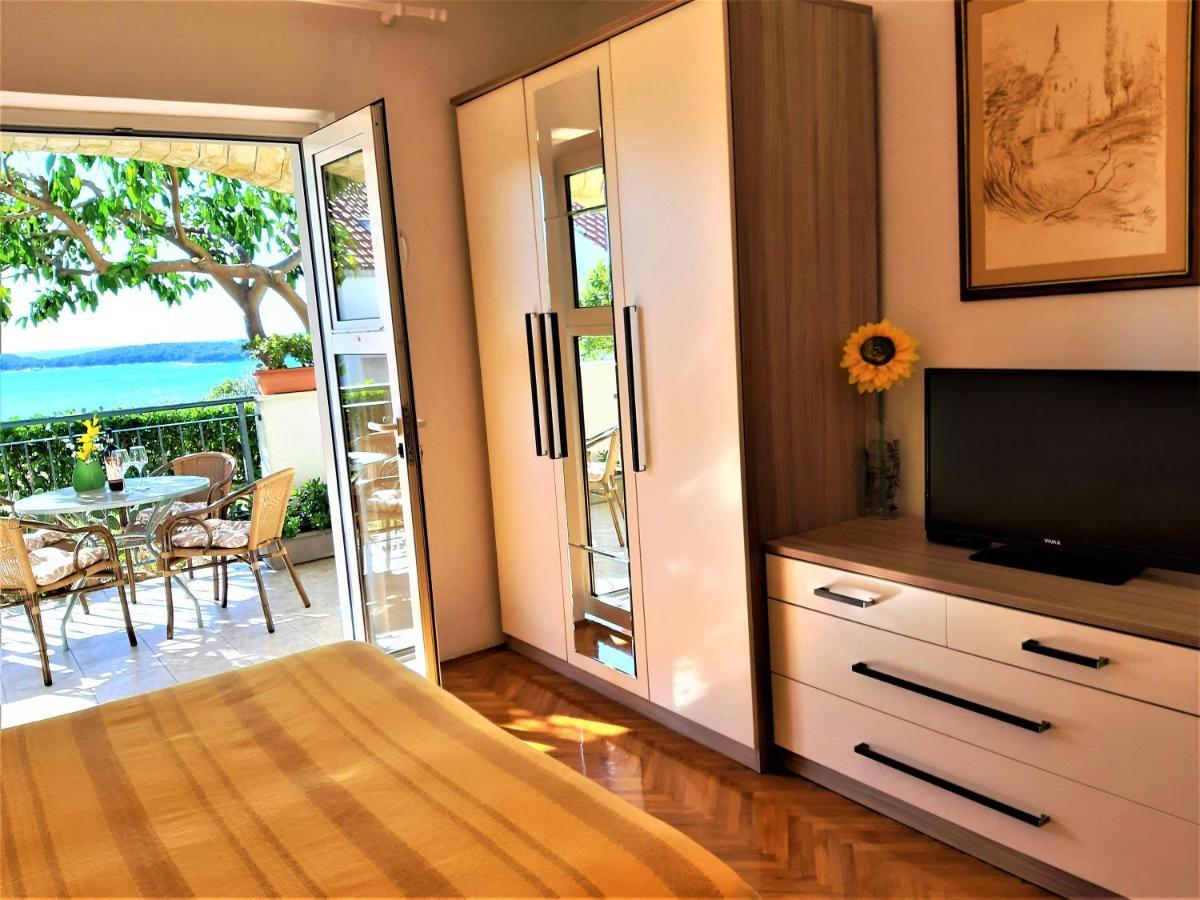 Apartments Tamara Χβαρ Εξωτερικό φωτογραφία