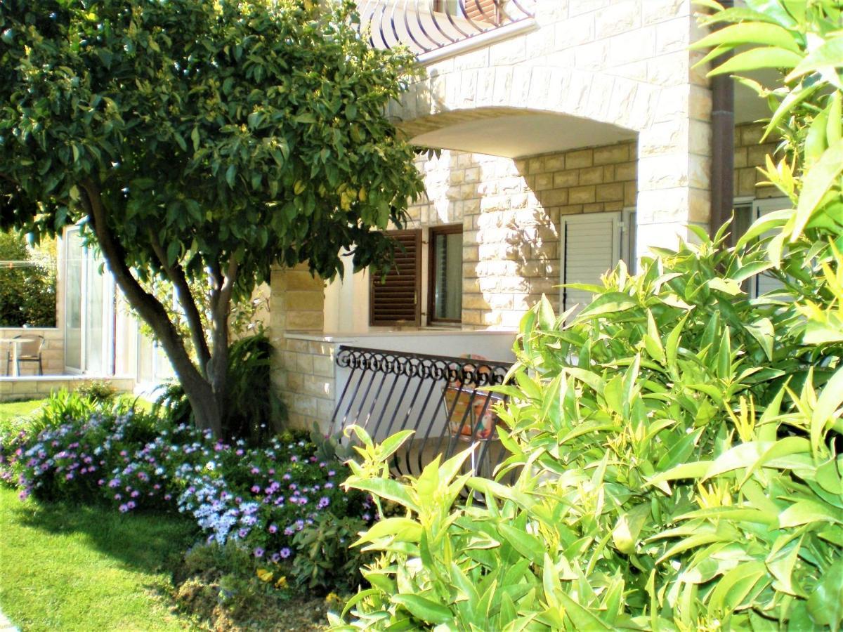 Apartments Tamara Χβαρ Εξωτερικό φωτογραφία
