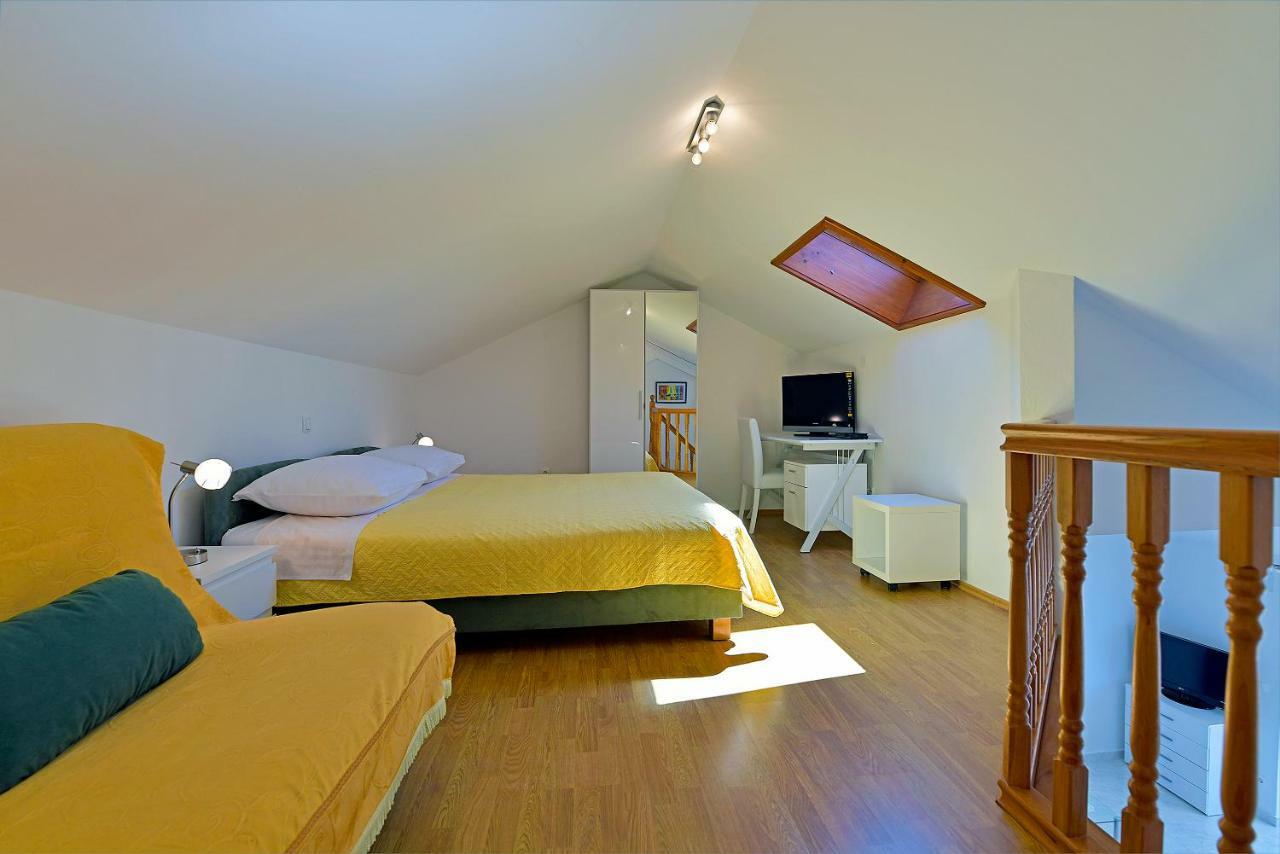 Apartments Tamara Χβαρ Εξωτερικό φωτογραφία